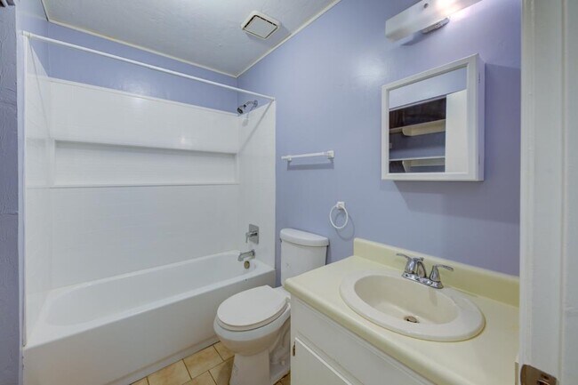 Building Photo - 1825 Meriadoc Rd