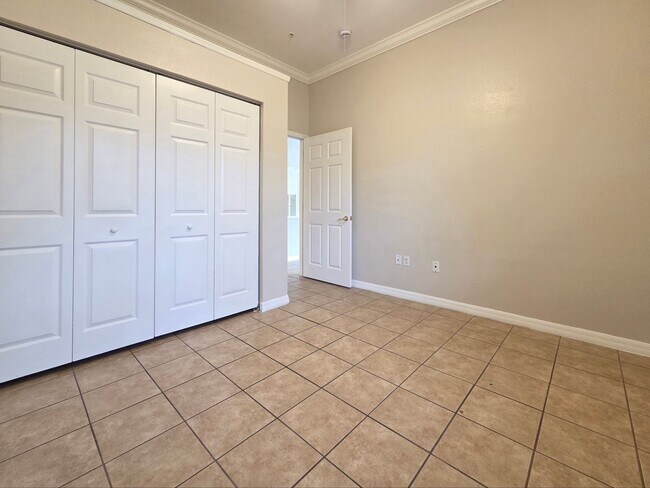 Building Photo - 141 Reserve Cir