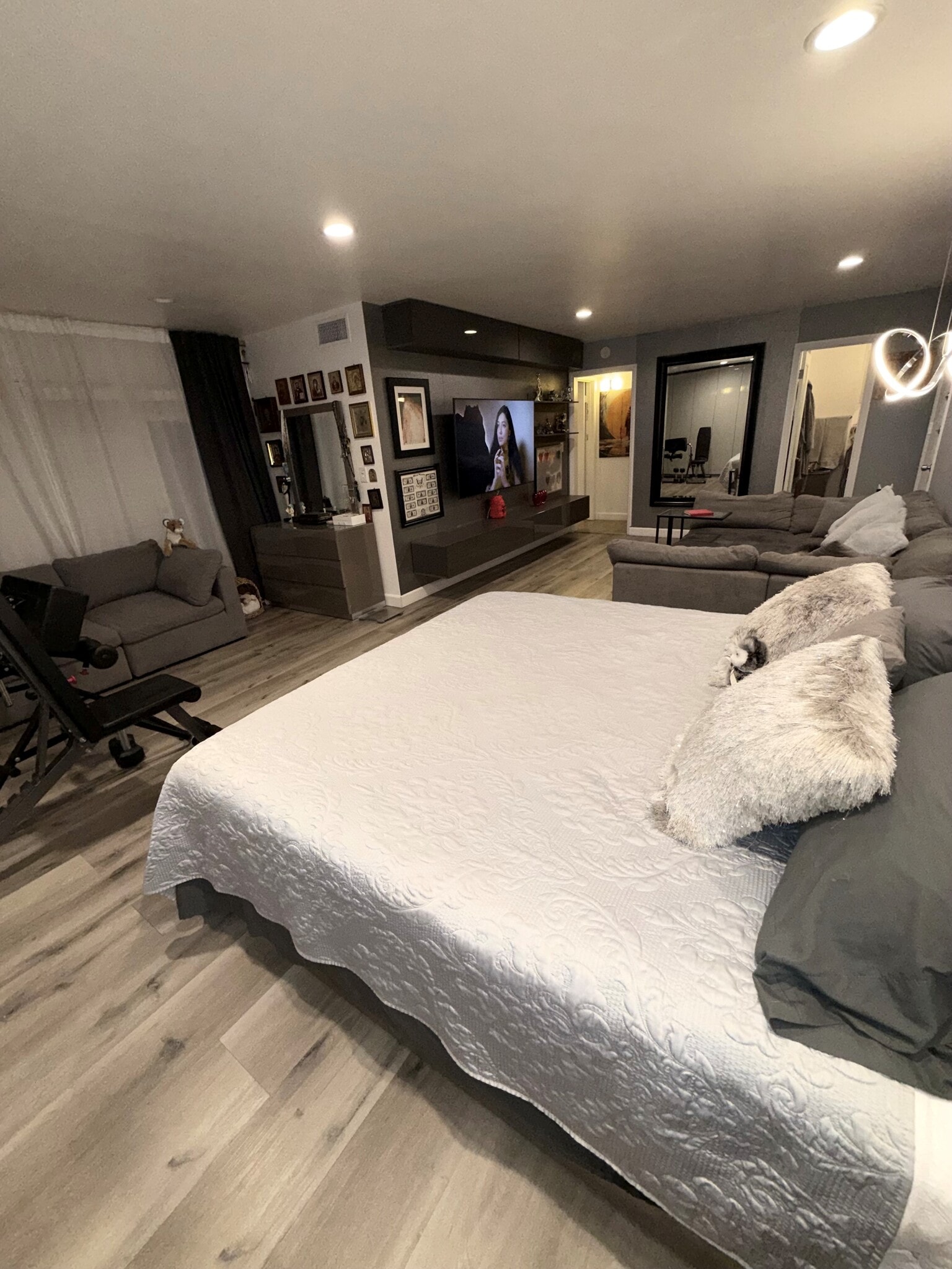 Master Bedroom - 843 4th St