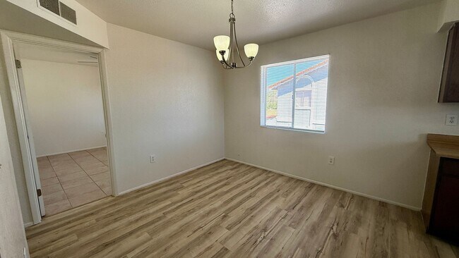 Building Photo - 3128 E Cicero St