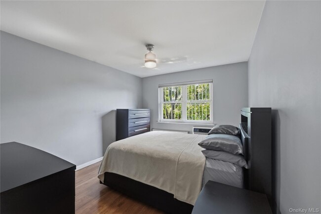 Building Photo - 59-17 Kissena Blvd