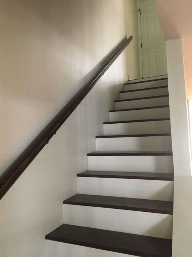 Building Photo - MAISON ROUGE TOWNHOMES  2BR/2.5BT  OFF COU...
