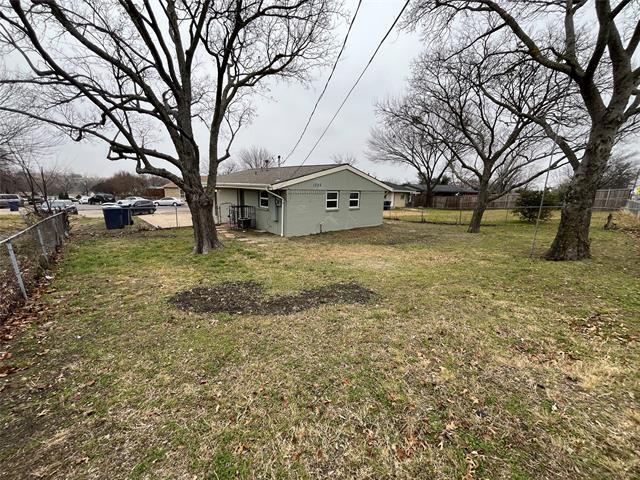 Building Photo - 1705 Burke Dr