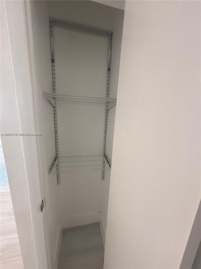 Building Photo - 671 SW 7th St