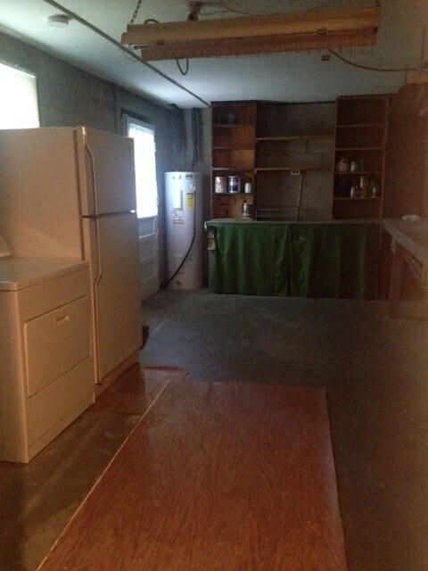 Building Photo - 5 BR / 2.5 BA Split Level in Early Settlers Landing Neighborhood!