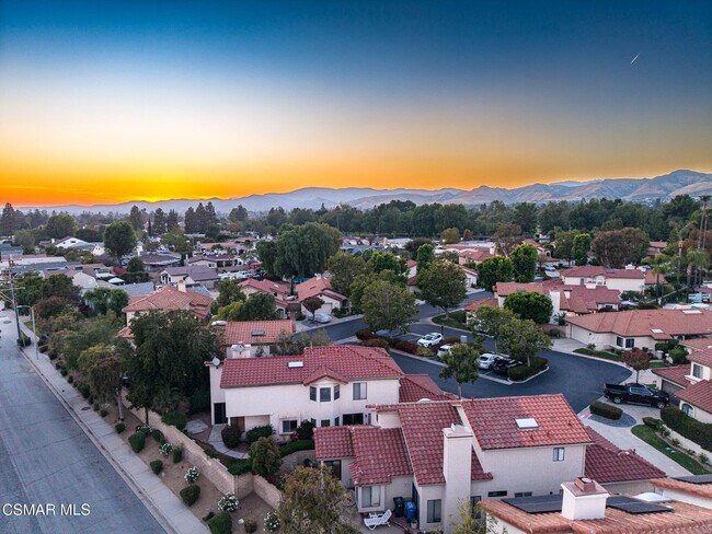 Building Photo - 2704 Simi Hills Ln