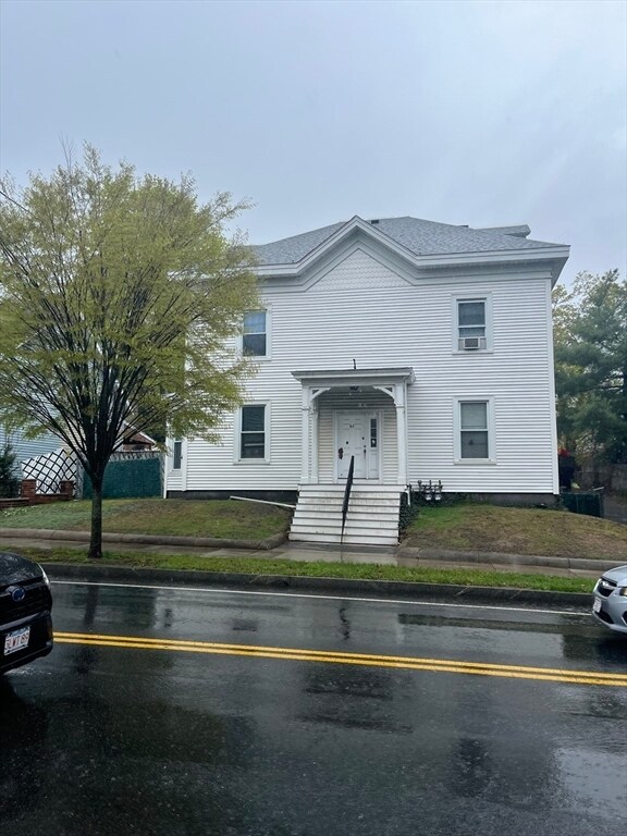 Primary Photo - 61 Lincoln Ave