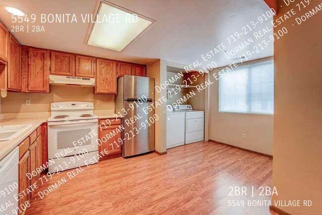 Building Photo - 5549 Bonita Village Rd