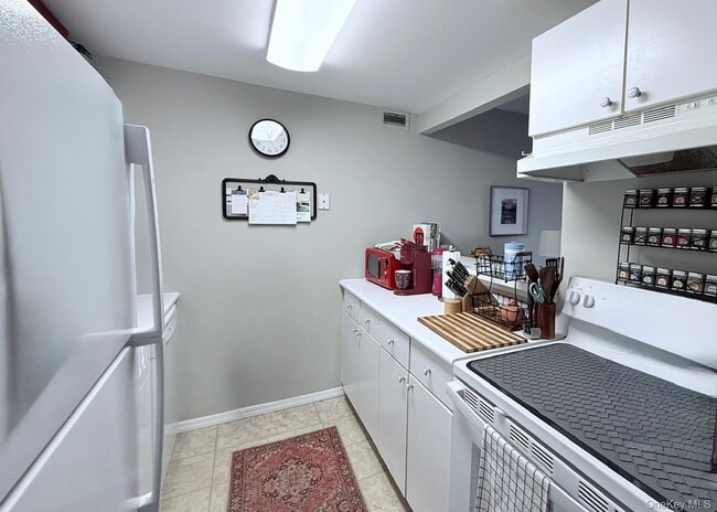 Building Photo - 123 Mamaroneck Ave