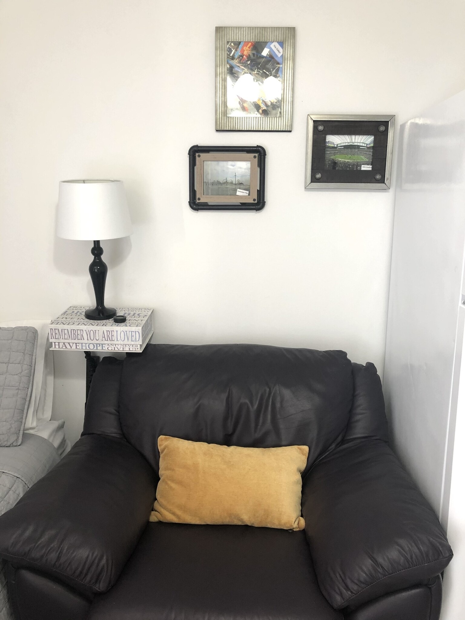 Building Photo - 621 Fairbanks St