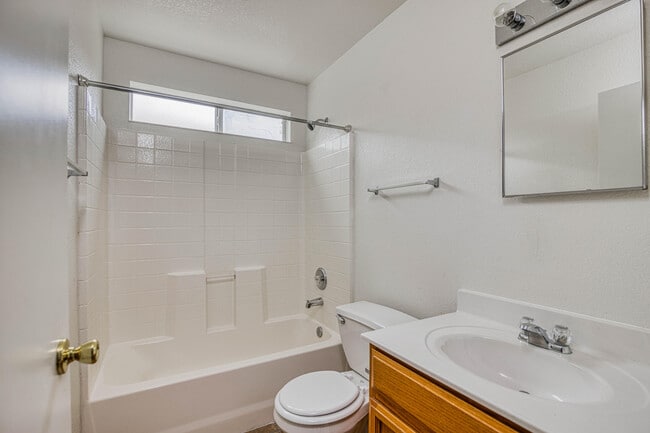 Building Photo - 12412 Tierra Marta Ct