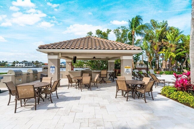 Building Photo - 3604 S Ocean Blvd