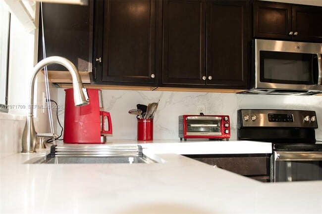 Building Photo - 25216 SW 118th Ave