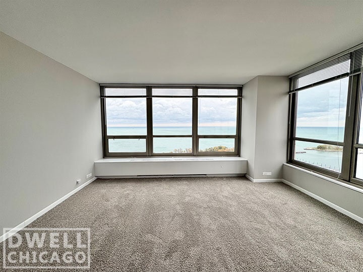 Building Photo - 3440 N Lake Shore Dr