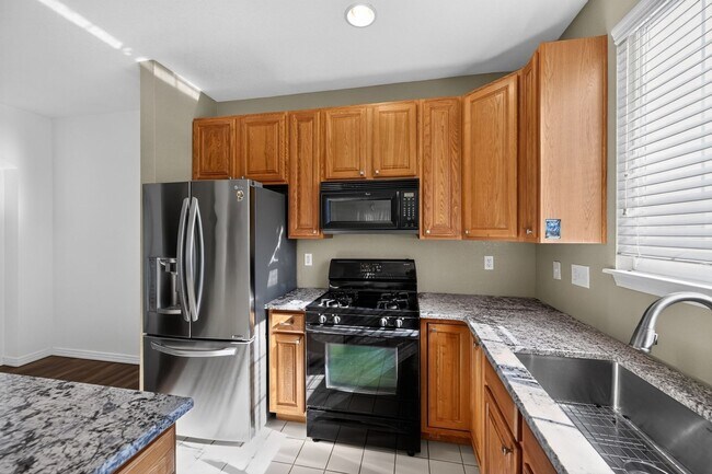 Building Photo - 9441 Ashbury Cir