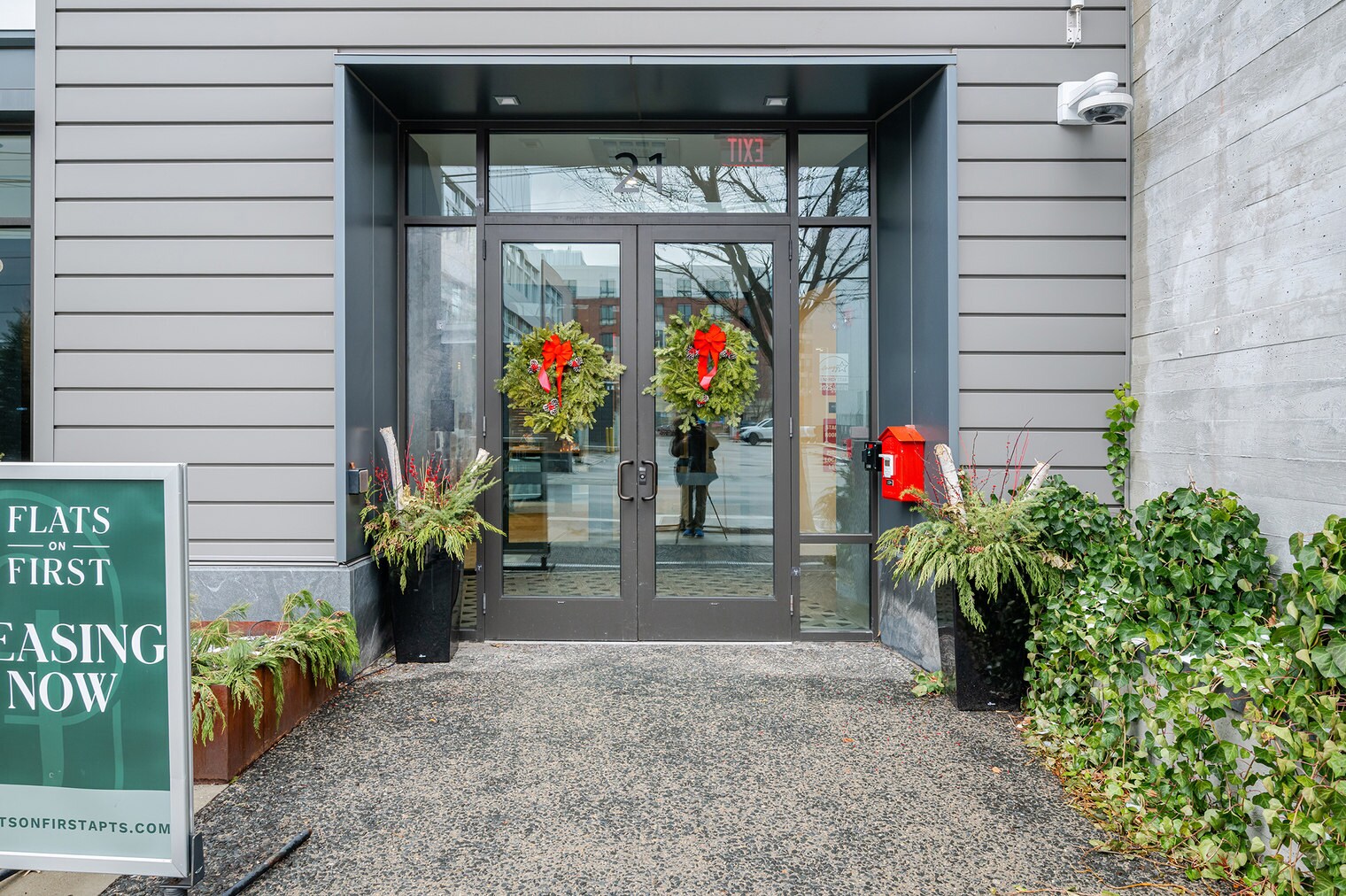 Building Photo - 21 Charles St