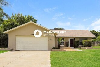 Building Photo - 3 Bedroom Pet-Friendly Home in VENICE, FL with Main Street Renewal