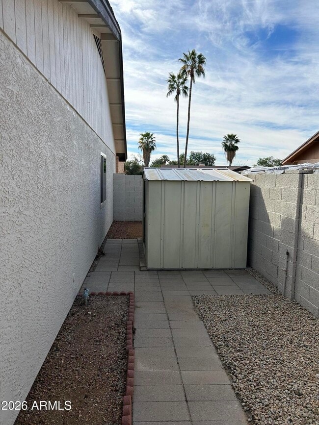 Building Photo - 5608 W Lupine Ave