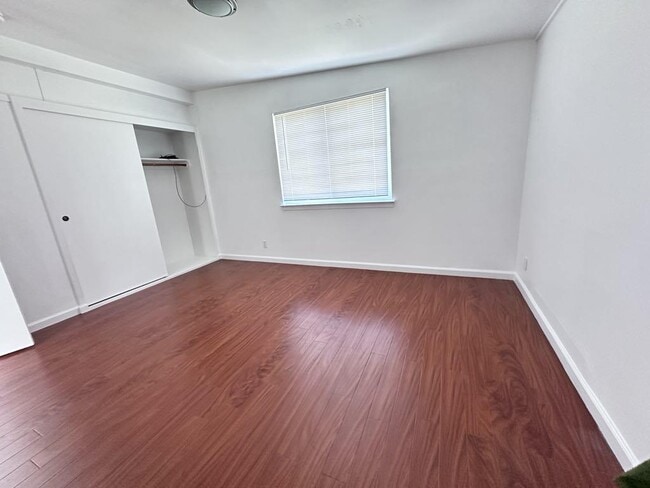 Building Photo - 3515 Shafer Dr