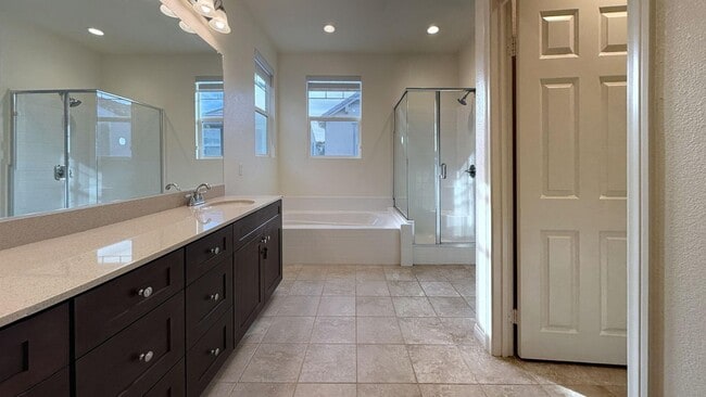 Building Photo - 646 S Brampton Ave