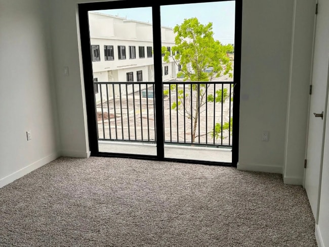 Building Photo - 14559 SW 261 St Ter