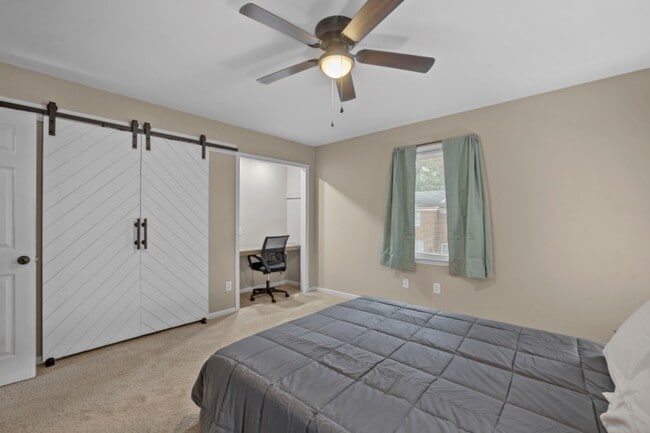 Building Photo - 102 David Dr