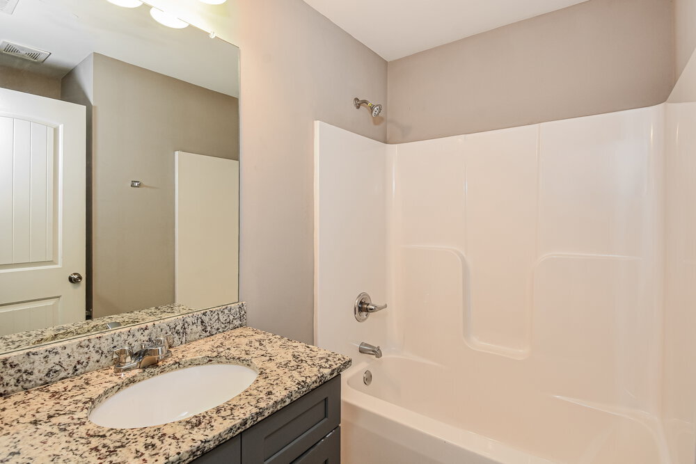 Building Photo - 466 Fieldcrest Dr