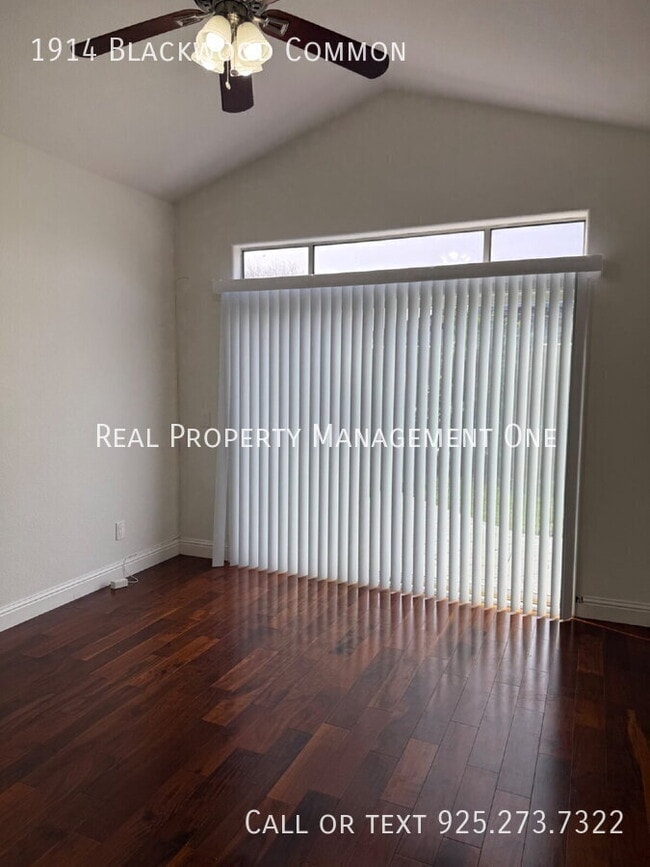 Building Photo - 1914 Blackwood Common