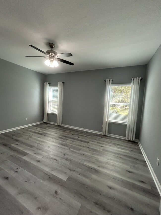 Building Photo - 180 Concave Ln
