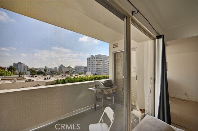 Building Photo - 7250 Franklin Ave