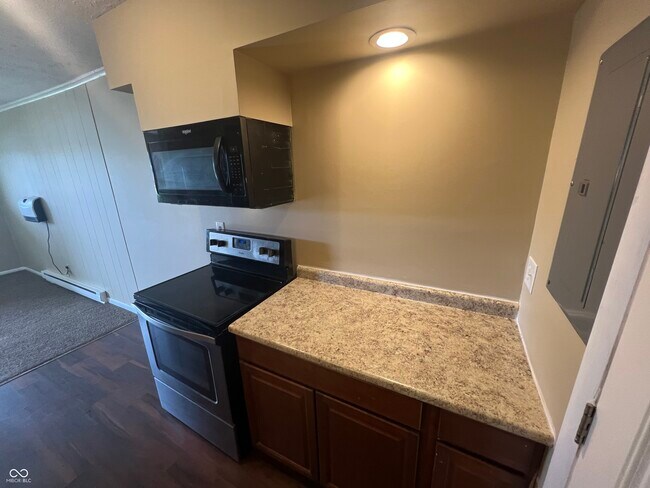 Building Photo - 3001 N Campbell Ave