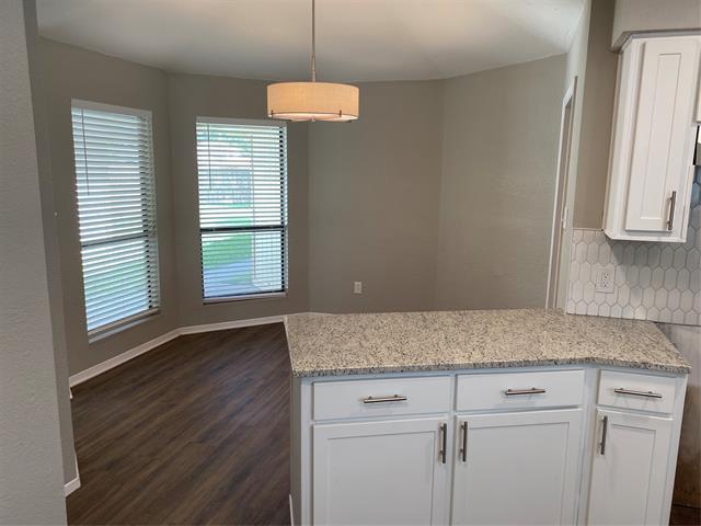 Building Photo - 615 Stoneybrook Dr