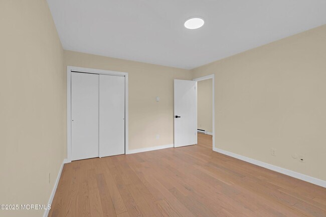 Building Photo - 114 3rd Ave