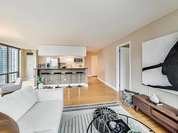 Building Photo - 2 E Erie St