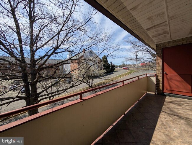 Building Photo - 6431 Richmond Hwy