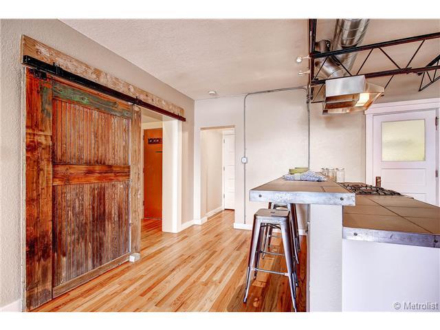 Building Photo - 117 Elati St Unit #2