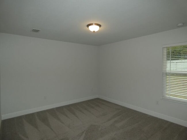 Building Photo - 5643 Lafayette Ct