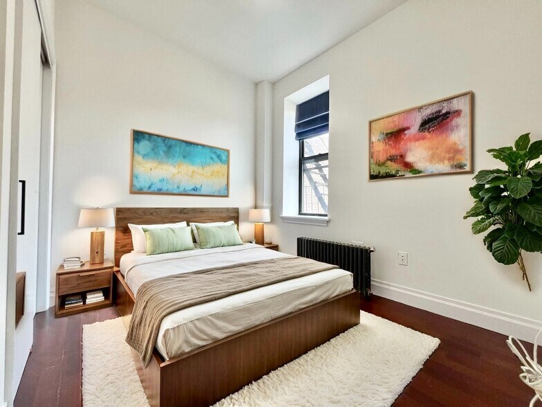 Building Photo - 609 W 137th St