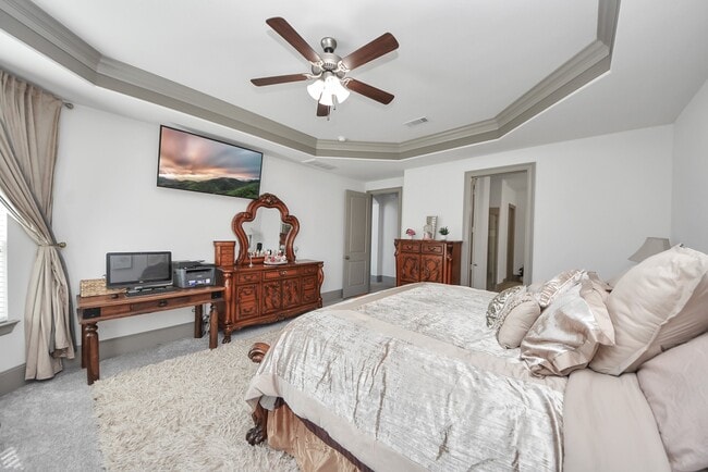 Building Photo - 1911 Sapphire Pines Ln