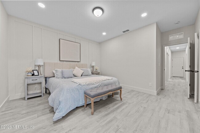 Building Photo - 6020 Bartram Rd