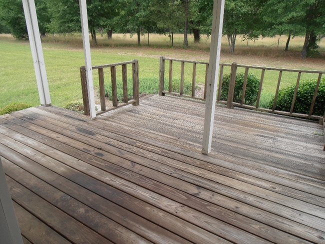 Building Photo - 609 Windcrest Dr