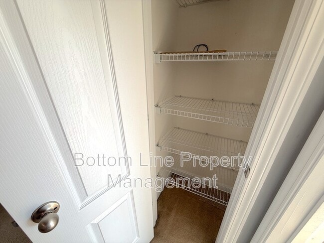 Building Photo - 2420 Early Flight Dr