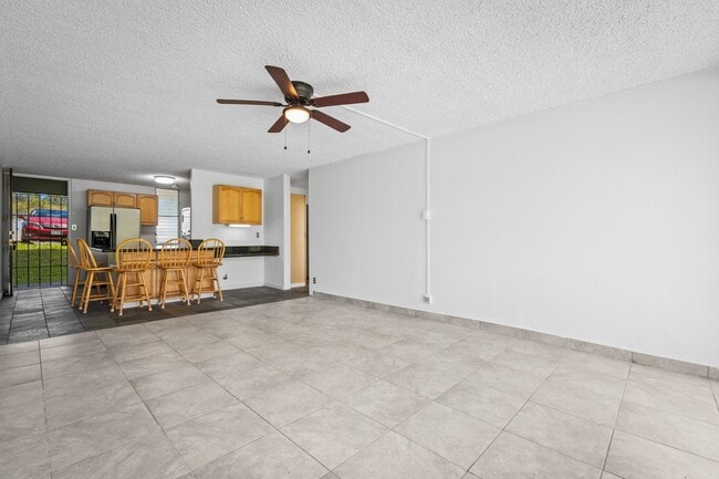 Building Photo - 2 bedroom Mililani