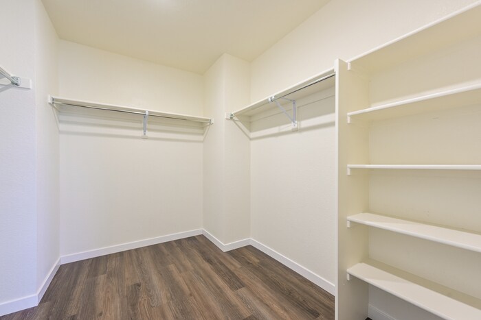 Building Photo - 13455 Oneida Ln