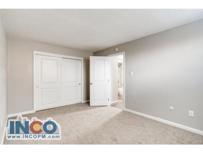 Building Photo - 1641 Ingalls St