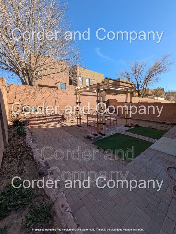 Building Photo - 940 Sellers Dr NE