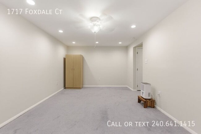 Building Photo - 1717 Foxdale Ct