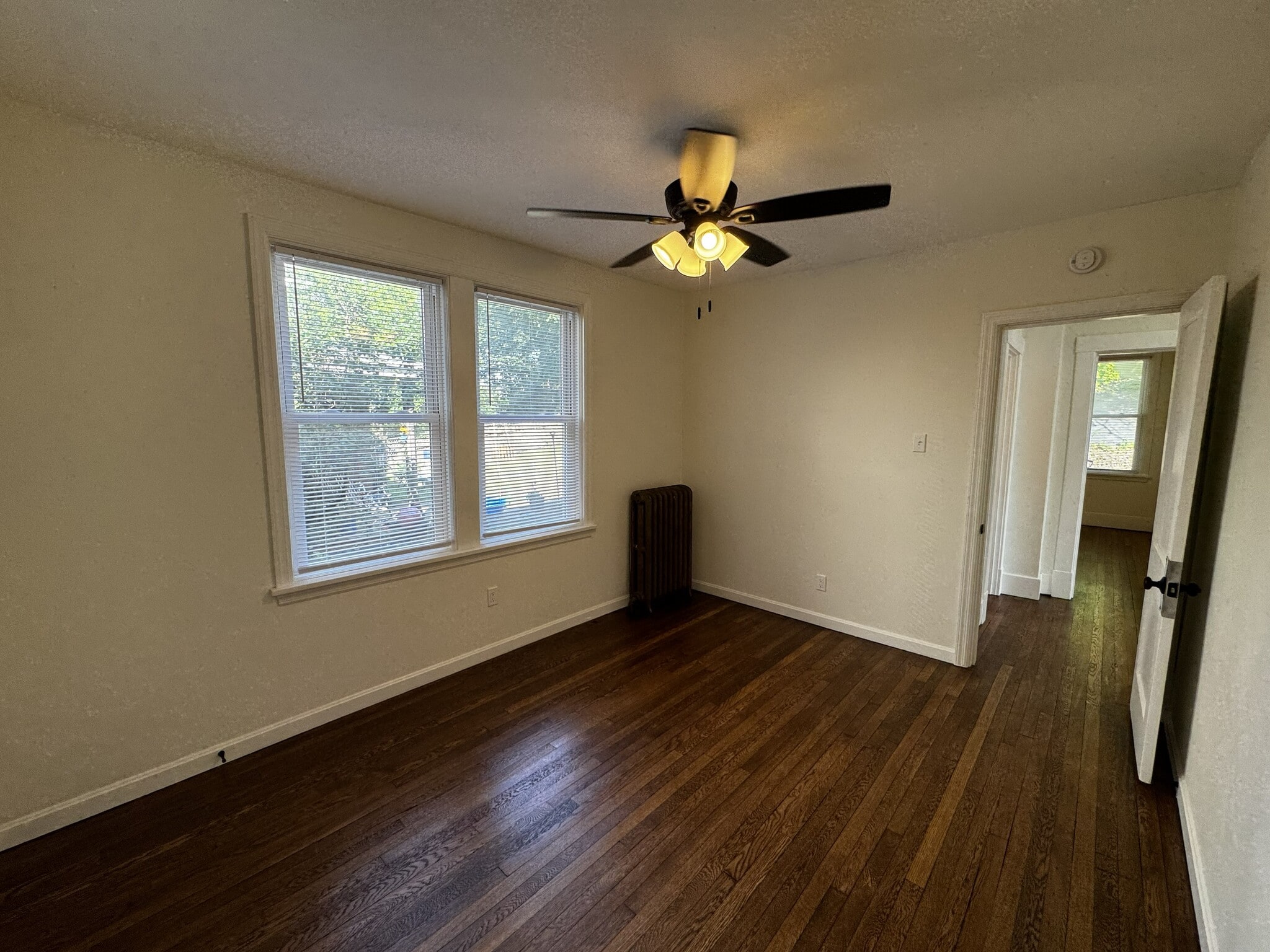 Building Photo - 2975 Belrose Ave