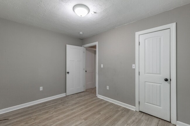 Building Photo - 2 Bedroom Home in East Ridge