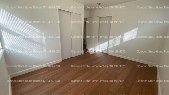 Building Photo - 27 Barbara Dr